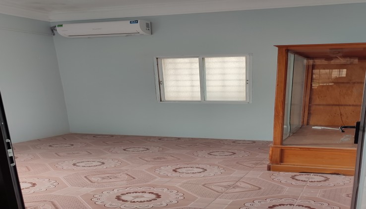 Cho thuê nhà nguyên căn Đại La, chỉ 8.5 triệu, 2.5 tầng, 33m², 3 ngủ, 2WC Full nội thất - ở GĐ